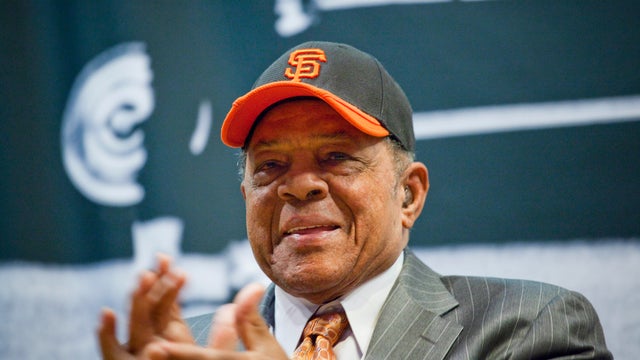 Willie Mays And The World Series Trophy Visit New York City 
