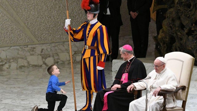 TOPSHOT-VATICAN-POPE-AUDIENCE 