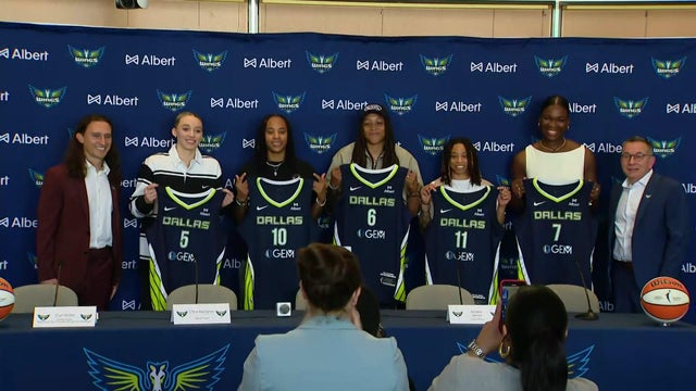 feed-wings-draft-pick-presser-ellis-main-camera-04-23-25.jpg 
