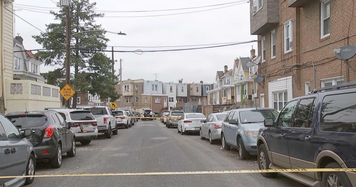 Man fatally shot in Philadelphia's Lawncrest section, police say 