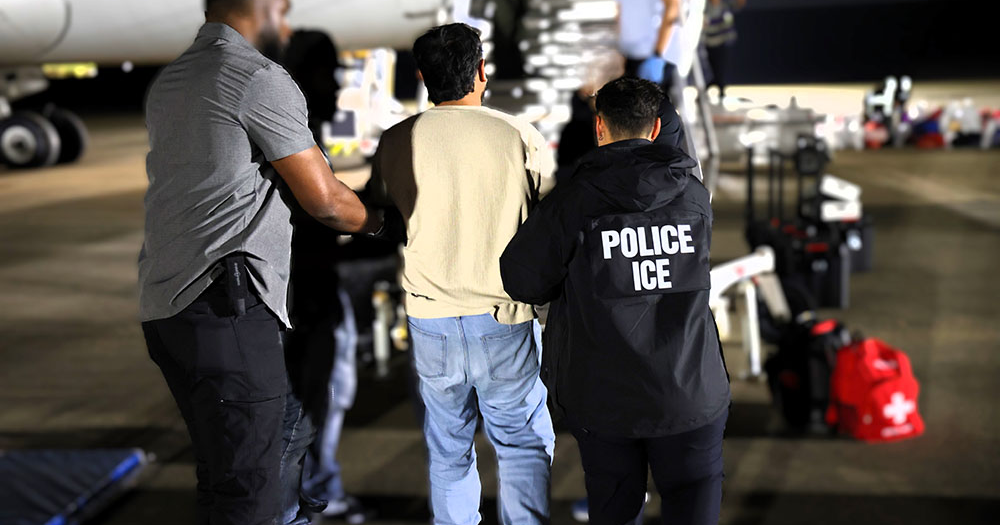 ICE Dallas deports 122 people on "high-risk charter" flight to China 